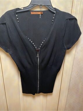 ♠️Belldini Black Short Sleeve Zip Front Knit Top with Rhinestones♠️